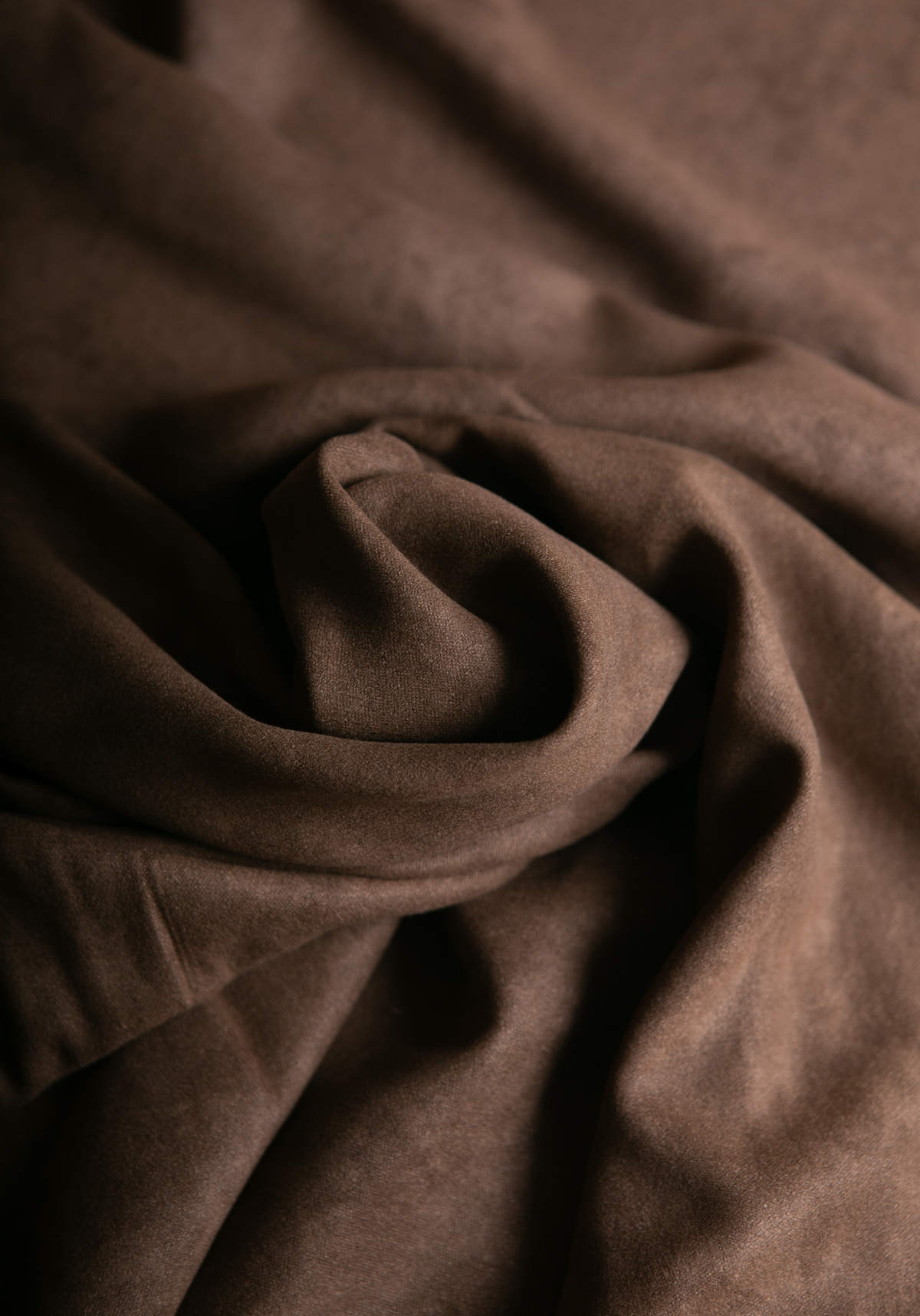 Suédine beige, marron ou vert mousse au mètre - Tissu aspect daim