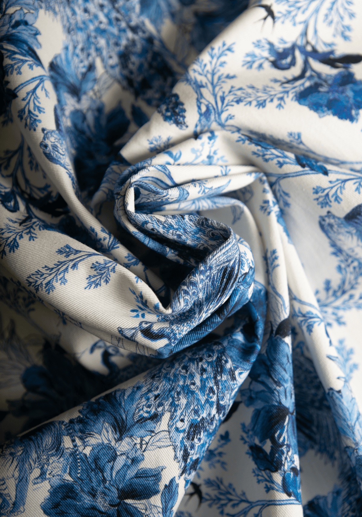 Tissu gabardine de coton imprimée Manifesto - Plusieurs coloris - Maison Fauve