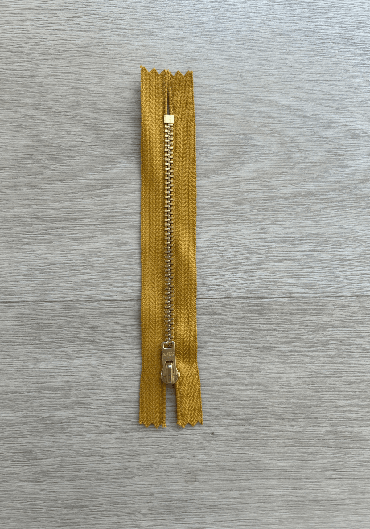 Zip 13 cm non séparable pour veste et blouson - Plusieurs coloris - Maison Fauve